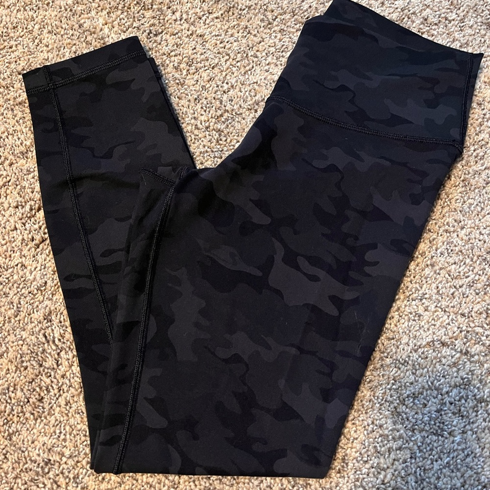 Lululemon leggings size 6